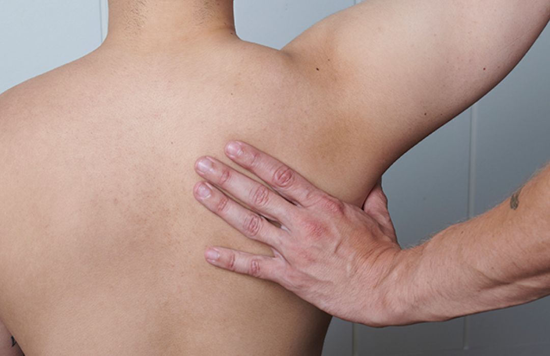 Hva skal jeg gjøre med skuldersmerter?